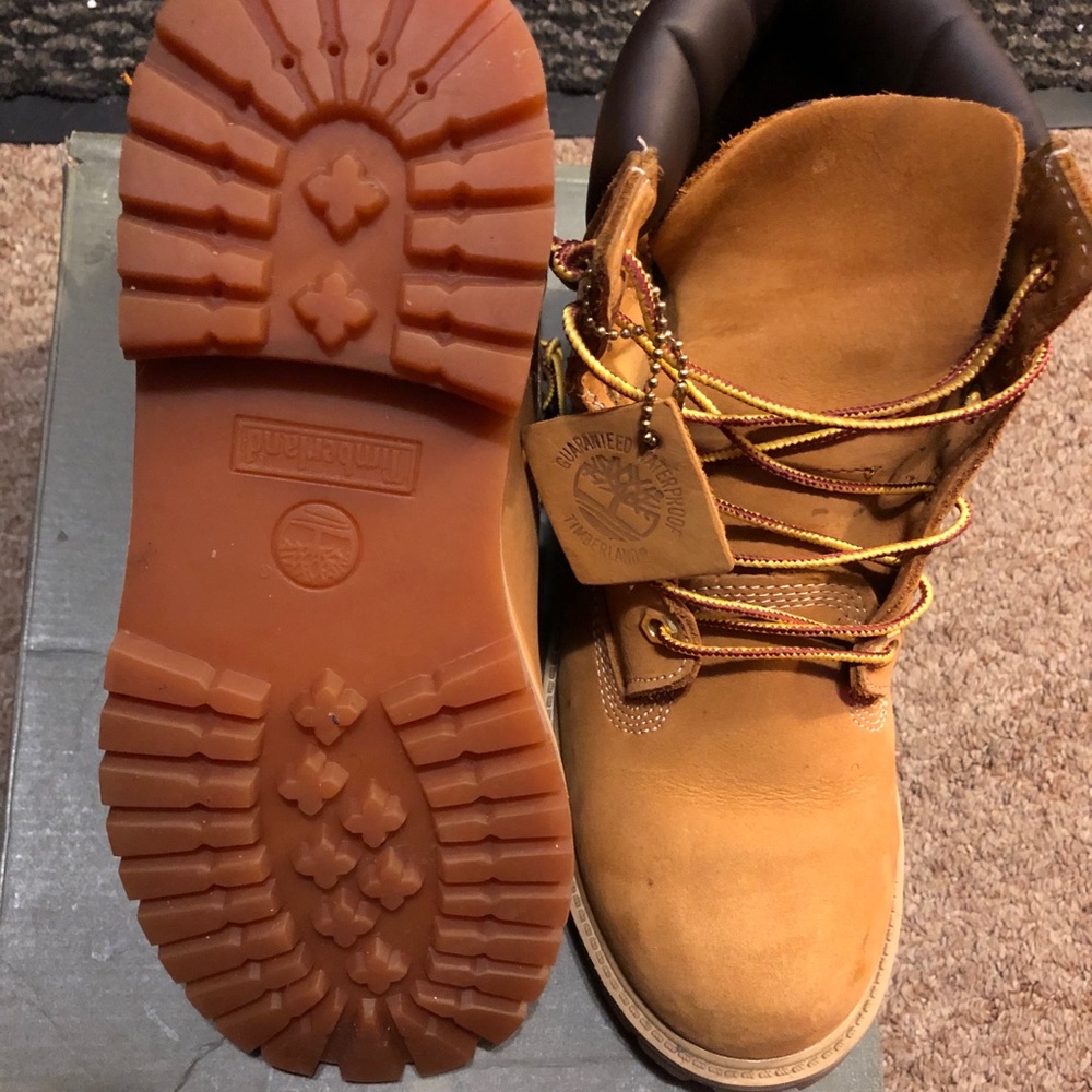 Timberland - Picture 2 of 3